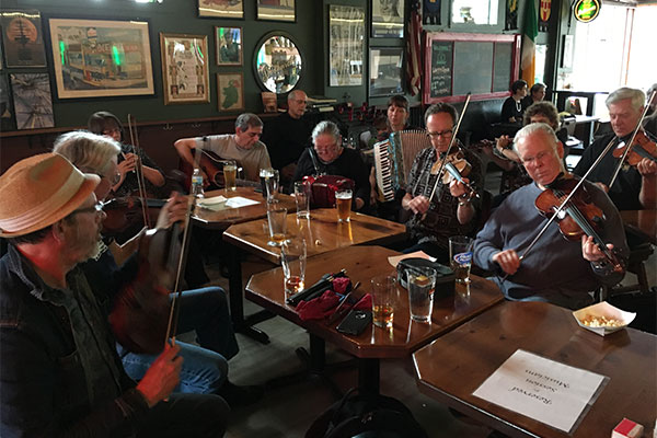 Irish Music Session at The Dubliner, St. Paul.photo: Dáithí Sproule